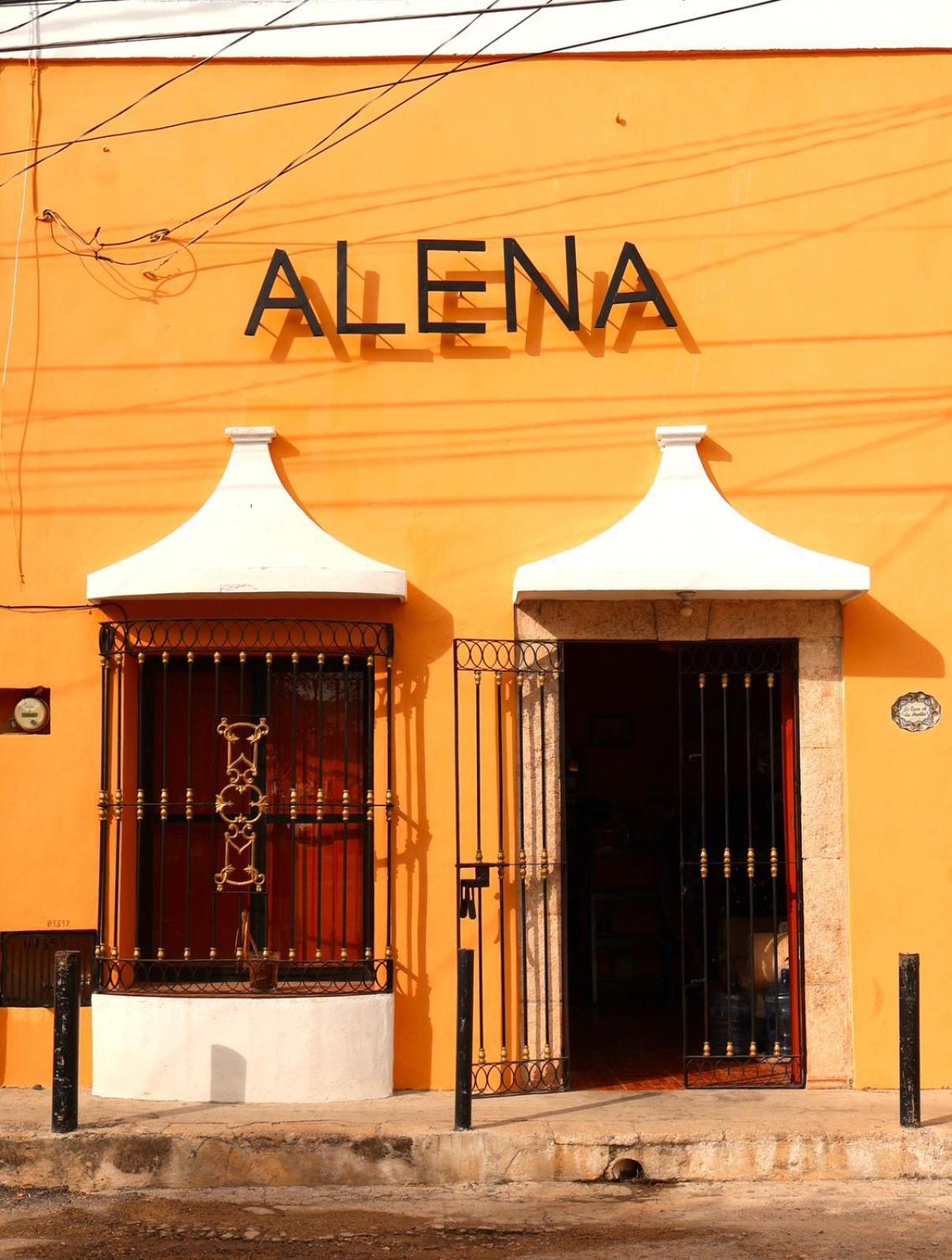 Alena Hostal Valladolid  Exterior photo